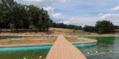 Nejste u moře? U nás je česky krásně: biotop Kosmonosy a loď v Poděbradech